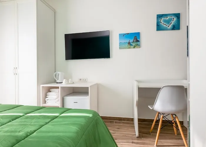 Amore&psiche - De Vivo Realty Panzió 3*