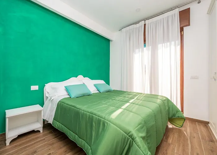 Amore&psiche - De Vivo Realty 3*