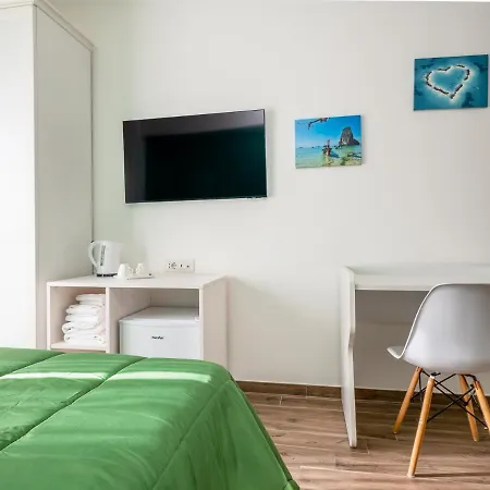 Amore&psiche - De Vivo Realty Bed & Breakfast 3*